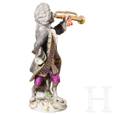 Figur aus der Affenkapelle, Der Trompeter, Meißen, wohl 20. Jahrhundert - фото 3