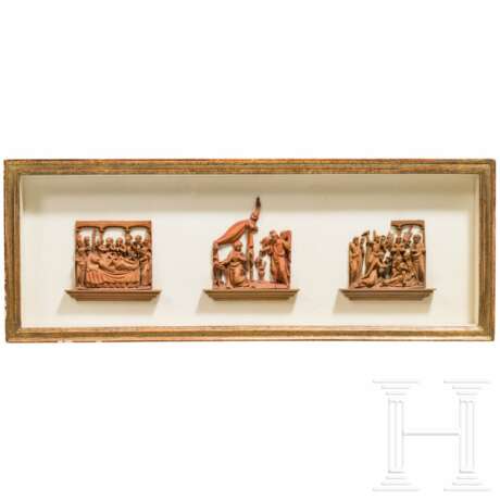 Drei Mikroschnitzereien mit Darstellungen aus dem Marienleben, flämisch/Frankreich, um 1600 - Foto 1