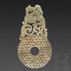 Bi-Scheibe mit Chilong-Drachen, Jade, China, um 1900