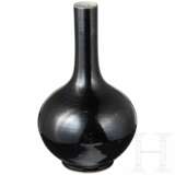 Schwarze glasierte Vase, China, 18/19. Jahrhundert - Foto 2