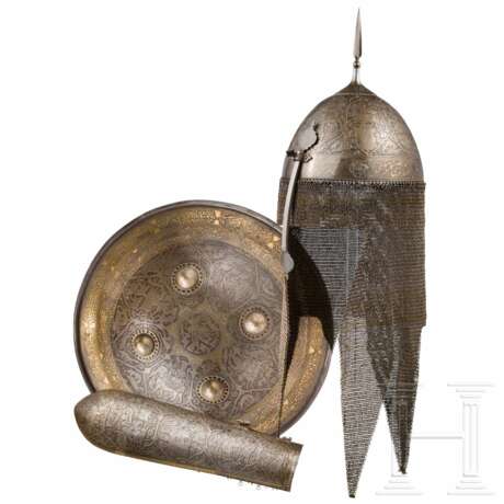 Eisengeschnittene Rüstungsgarnitur, Persien, datiert 1797 - photo 1