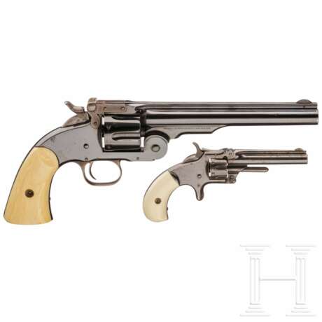 Smith & Wesson 2nd Model Schofield Single Action Revolver, dazu ein No.1 third Issue Revolver im Kasten - photo 2