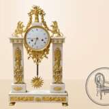 «Антикварные каминные часы» - фото 1