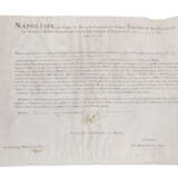 Napoleon I. NAPOLÉON BONAPARTE (1769-1821) Lettre de grâce signée, accor... - photo 2