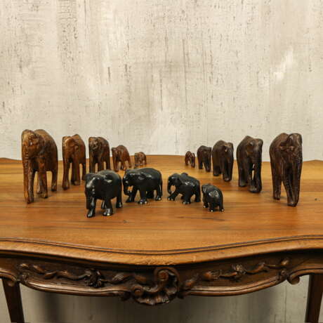 Figurine «Ancienne collection d&#39;éléphants de trois types», Métal, Voir la description, 1975 - photo 1
