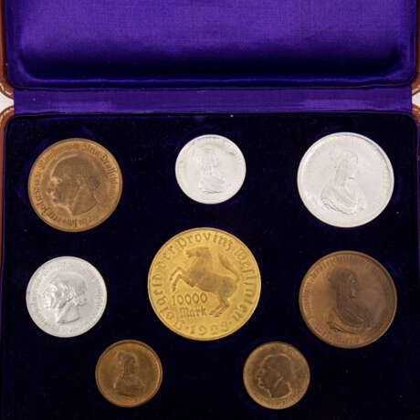 Konvolut Münzen und Medaillen mit unter anderem - photo 3