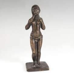 Maria Pirwitz (Hamburg 1926 - Hamburg 1984). Bronze-Figur 'Stehender weiblicher Akt'