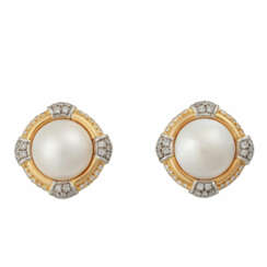 Earrings with fine Mab pearls and 80 diamonds,
