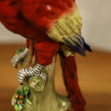 Фарфоровая статуэтка попугая Металл Смотри описание 1918-1949 г. - фото 6