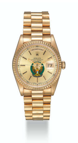 Rolex. ROLEX, GOLD DAY-DATE, REF. 18238 - MADE FOR THE UNITED ARAB EMIRATES ARMED FORCES - Foto 1