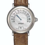 Gerald Genta. GERALD GENTA, WHITE GOLD RETRO MODEL WITH EASTERN ARABIC NUMERALS AND MOTHER-OF-PEARL DIAL - Foto 1