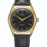 Rolex. ROLEX, GOLD BUBBLE BACK WITH BLACK LACQUERED DIAL, REF. 5028 - Foto 1