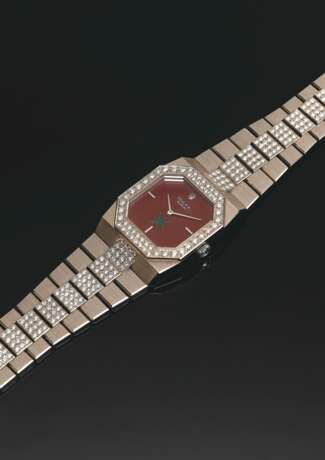 Rolex. ROLEX, WHITE GOLD AND DIAMONDS WITH BURGUNDY DIAL, REF. 4652 - MADE FOR THE SULTANATE OF OMAN - photo 1