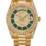 Rolex. ROLEX, GOLD AND DIAMONDS DAY-DATE WITH GREEN LACQUERED DIAL, REF. 18388 - фото 1