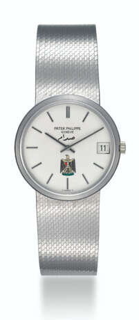 Patek Philippe. PATEK PHILIPPE, WHITE GOLD CALATRAVA WITH IRAQI COAT OF ARMS, REF. 3601/1 - photo 1