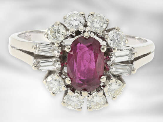 Ring: schöner vintage Rubinring mit Diamanten, insgesamt ca. 1,6ct, 14K Weißgold - Foto 2