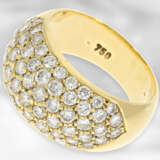 Ring: sehr schöner goldener Pavéring mit Brillantbesatz von insgesamt 2,48ct, 18K Gelbgold - фото 1