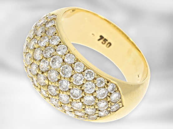 Ring: sehr schöner goldener Pavéring mit Brillantbesatz von insgesamt 2,48ct, 18K Gelbgold - Foto 1