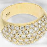 Ring: sehr schöner goldener Pavéring mit Brillantbesatz von insgesamt 2,48ct, 18K Gelbgold - photo 3