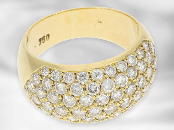 Ring: sehr schöner goldener Pavéring mit Brillantbesatz von insgesamt 2,48ct, 18K Gelbgold - Foto 3
