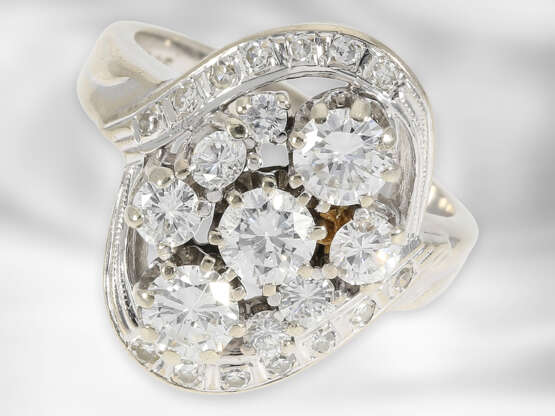 Ring: attraktiver weißgoldener Brillantring, insgesamt ca. 1,33ct, 14K Gold - photo 1