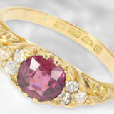 Ring: sehr dekorativer antiker Rubinring mit Altschliff-Diamanten, insgesamt ca. 1ct, 18K Gold, Hallmarks Birmingham 1903 - фото 2
