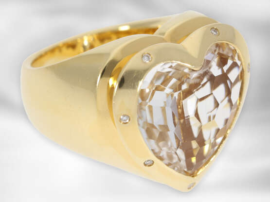 Ring: attraktiver schwerer Designerring mit großem Bergkristall und Brillanten, 18K Gelbgold - фото 3