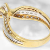 Ring: hochfeiner, dekorativer Bicolor-Brillantring, insgesamt ca. 0,99ct, 18K Gelgold - Foto 3