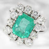 Ring: sehr dekorativer, hochwertiger vintage Smaragd/Brillant-Goldschmiedering, Handarbeit aus 18K Weißgold, ca. 3,2ct - Foto 1