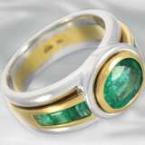 Ring: wertvoller und sehr solide gearbeiteter 18K Smaragd-Goldschmiedering, Mittelstein von 1,6ct - Foto 1