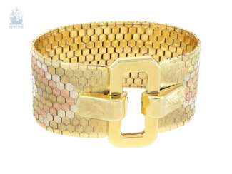 Armband: ungewöhnlich breites, aufwändig gefertigtes und sehr schweres vintage Tricolor-Armband in Form eines Gürtels, 18K Gold