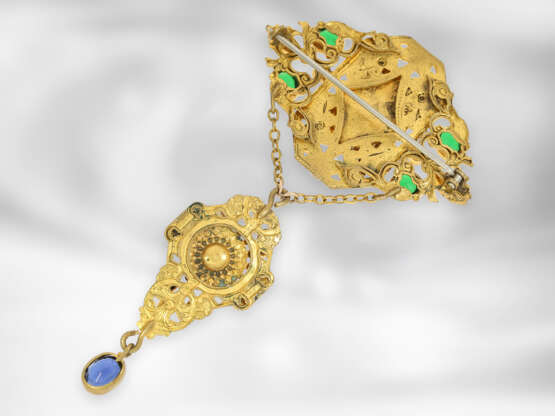 Brosche/Nadel: interessante sehr dekorative antike Brosche mit Kamee, Perlmutt, Farbsteinen und kleinen Perlen, 19. Jahrhundert. - фото 4
