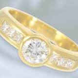 Ring: sehr hochwertig gearbeiteter, moderner Brillant/Solitär-Goldschmiedering, hohe Qualität, ca. 1ct - photo 1