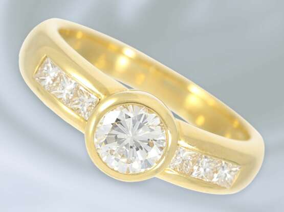 Ring: sehr hochwertig gearbeiteter, moderner Brillant/Solitär-Goldschmiedering, hohe Qualität, ca. 1ct - photo 1