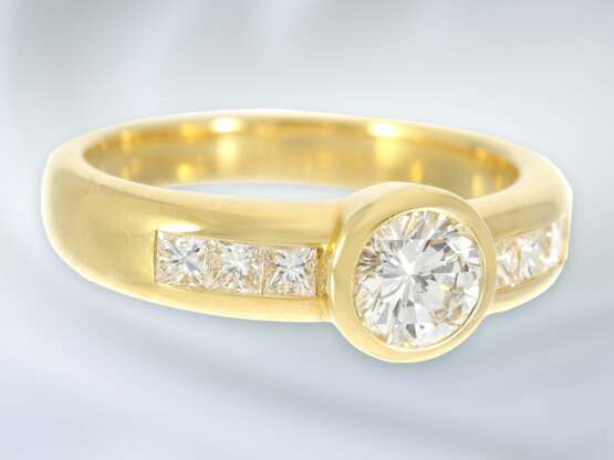 Ring: sehr hochwertig gearbeiteter, moderner Brillant/Solitär-Goldschmiedering, hohe Qualität, ca. 1ct - фото 2