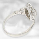 Ring: attraktiver, vermutlich antiker Platin-Marquisering mit großem Altschliff-Diamanten von ca. 1,25ct, 950er Platin - фото 3