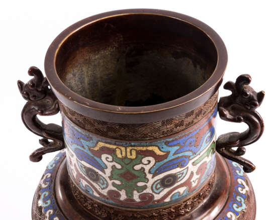 Champlevé-Vase mit Handhaben - Foto 3
