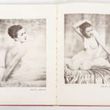 2 Bände "Der vollendete Akt - ein Bilderbuch der Nacktheit" - photo 2