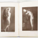 2 Bände "Der vollendete Akt - ein Bilderbuch der Nacktheit" - фото 3