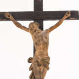 Kreuzigungsgruppe: Kruzifix mit Maria und Johannes - photo 2