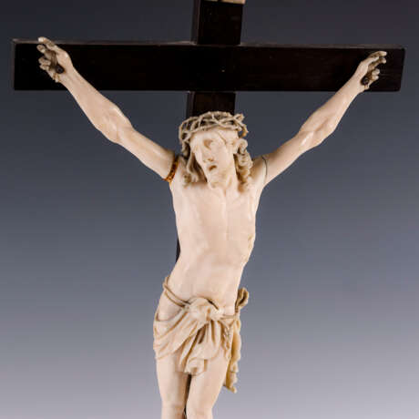Kruzifix mit Corpus Christi aus Elfenbein - Foto 2