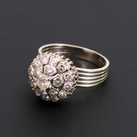 Art-déco-Ring mit Brillant und Diamanten - photo 1