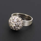 Art-déco-Ring mit Brillant und Diamanten - фото 1