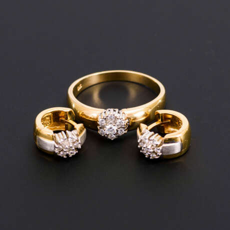 Ring und Creolenpaar mit Brillanten - photo 1