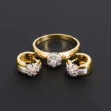 Ring und Creolenpaar mit Brillanten - photo 1