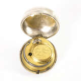 Silberne englische Taschenuhr mit Porzellan-Uhrenständer - photo 6