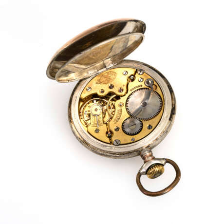 Silberne Taschenuhr an silberner Uhrenkette - photo 2