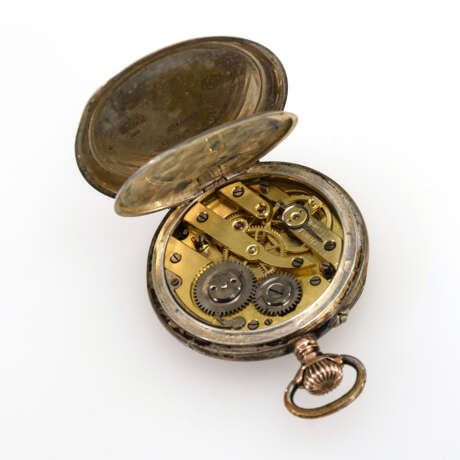 Silberne Taschenuhr im Spangenarmband - фото 3
