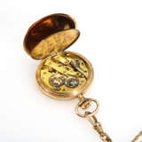 Goldene Damentaschenuhr an langer goldener Uhrenkette - фото 2