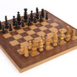Schachspiel mit Brett - Foto 1